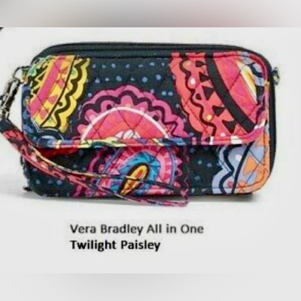 ⭐️Vera Bradley All In One Crossbody/Wristlet in Twilight Paisley Double Zip⭐️